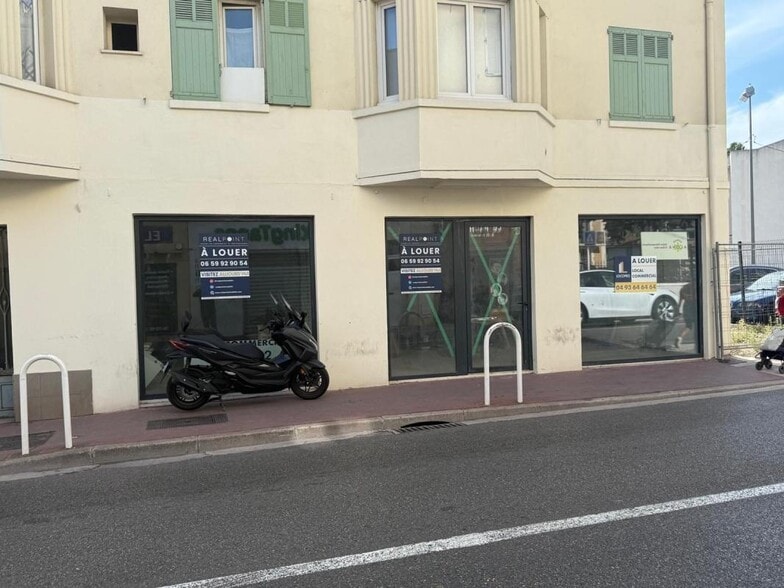 Local commercial dans Cannes à louer - Photo de l’immeuble – Image 2 sur 9
