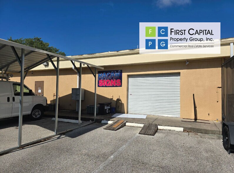 1529 Sunrise Plaza Dr, Clermont, FL à louer - Photo de l’immeuble – Image 2 sur 4