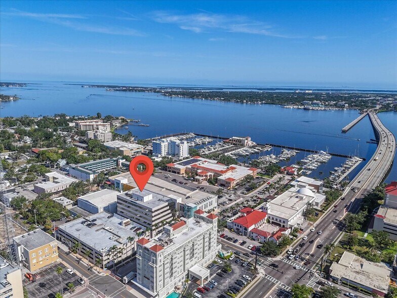 1001 3rd Ave W, Bradenton, FL à louer - Photo de l’immeuble – Image 3 sur 20