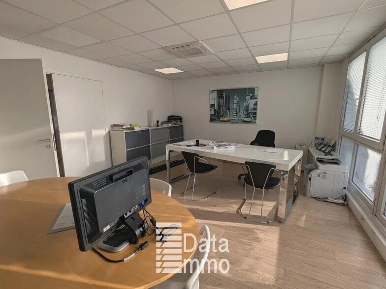 6 Rue Paul Sejourne, Créteil à louer - Photo de l’immeuble – Image 1 sur 6