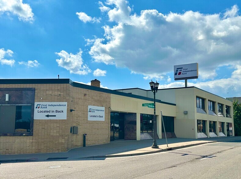 3410-3430 SE University Ave, Minneapolis, MN à vendre - Photo de l’immeuble – Image 1 sur 19