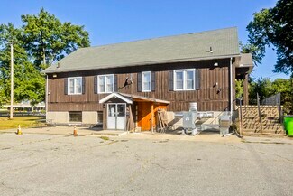 Plus de détails pour 52 Gladdu Ave, Chicopee, MA - Local commercial à vendre