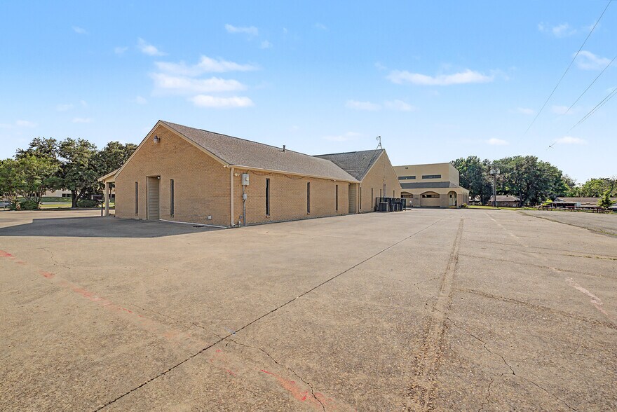 2111 Skyline Drive portefeuille de 2 biens à vendre sur LoopNet.fr - Photo de l’immeuble – Image 3 sur 21