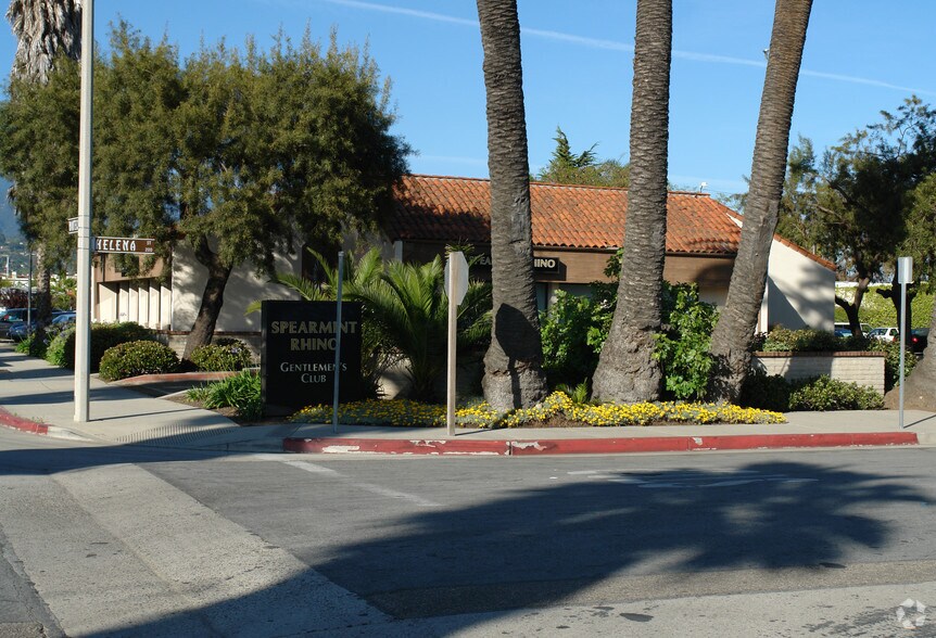 22 E Montecito St, Santa Barbara, CA à vendre - Photo de l’immeuble – Image 2 sur 4
