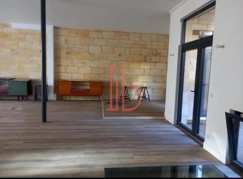 Bureau dans Bordeaux à louer - Photo de l’immeuble – Image 3 sur 4