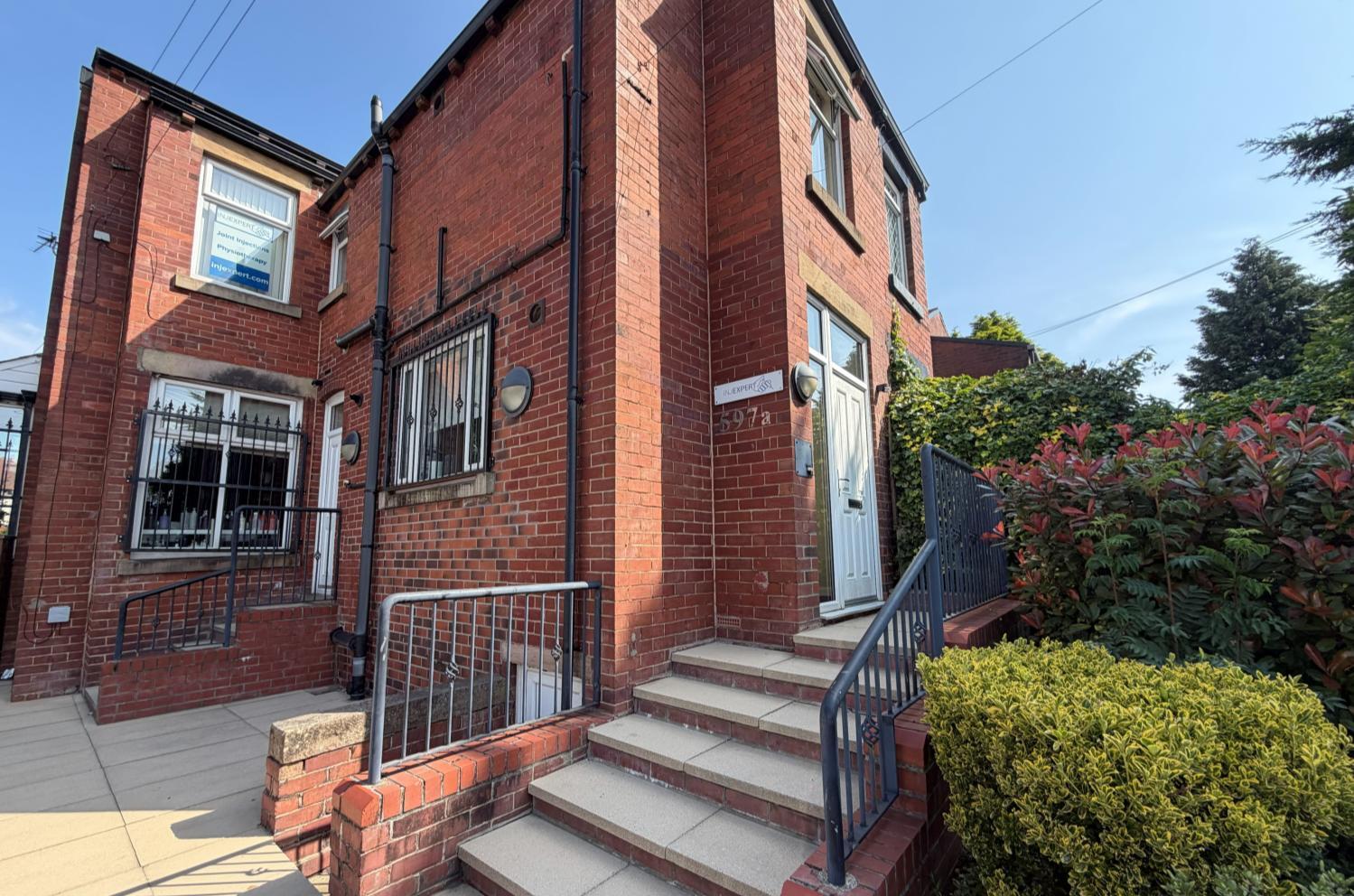 597-597A Chorley Old Rd, Bolton à louer Photo de l’immeuble– Image 1 sur 3