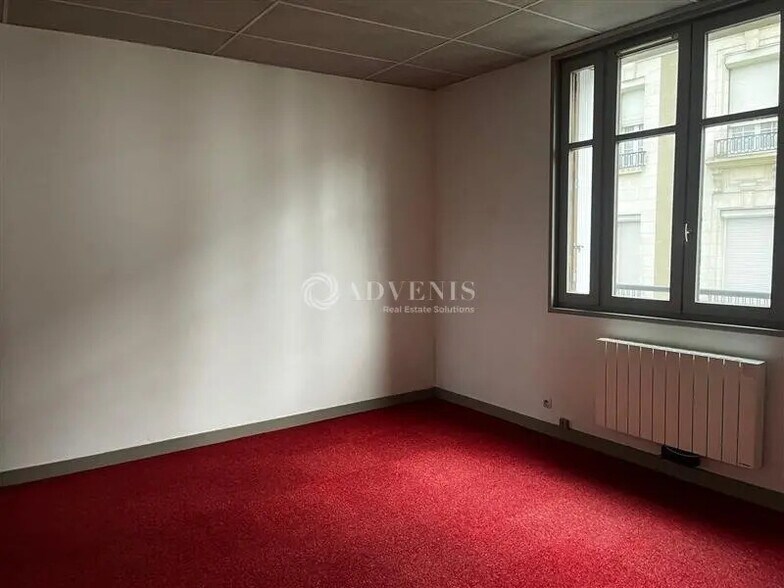 59 Rue D'Entraigues, Tours à louer - Photo de l’immeuble – Image 3 sur 4