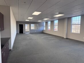 50101 Governors Dr, Chapel Hill, NC à louer Photo intérieure– Image 1 sur 5