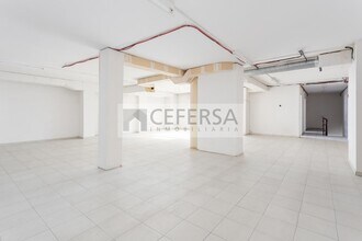 Bureaux/Local commercial dans Barcelone, Barcelona à louer Photo intérieure– Image 1 sur 6