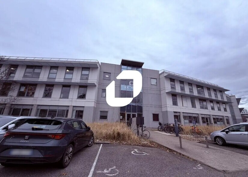Bureau dans Grenoble à louer - Photo de l’immeuble – Image 1 sur 8