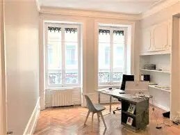 Bureau dans Paris à vendre - Photo de l’immeuble – Image 2 sur 4