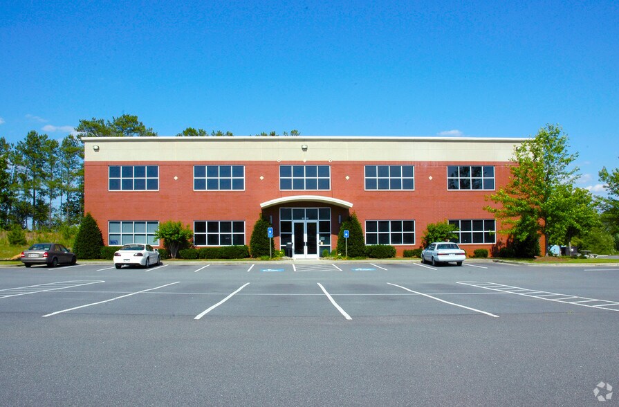 2053 Franklin Way SE, Marietta, GA à louer - Photo de l’immeuble – Image 3 sur 10