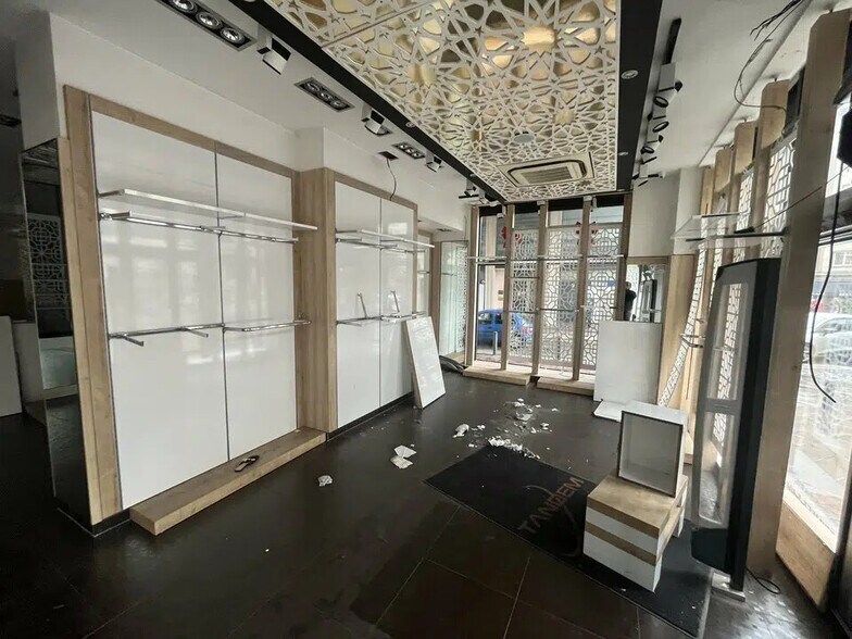 Local commercial dans Strasbourg à louer - Photo de l’immeuble – Image 3 sur 21