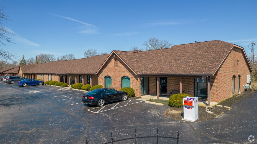 3962 Brown Park Dr, Hilliard, OH à louer - Photo principale – Image 2 sur 26