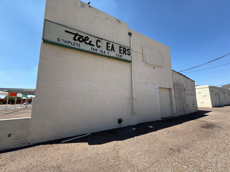 9103 N Central Ave, Phoenix, AZ à vendre - Photo de l’immeuble – Image 3 sur 17