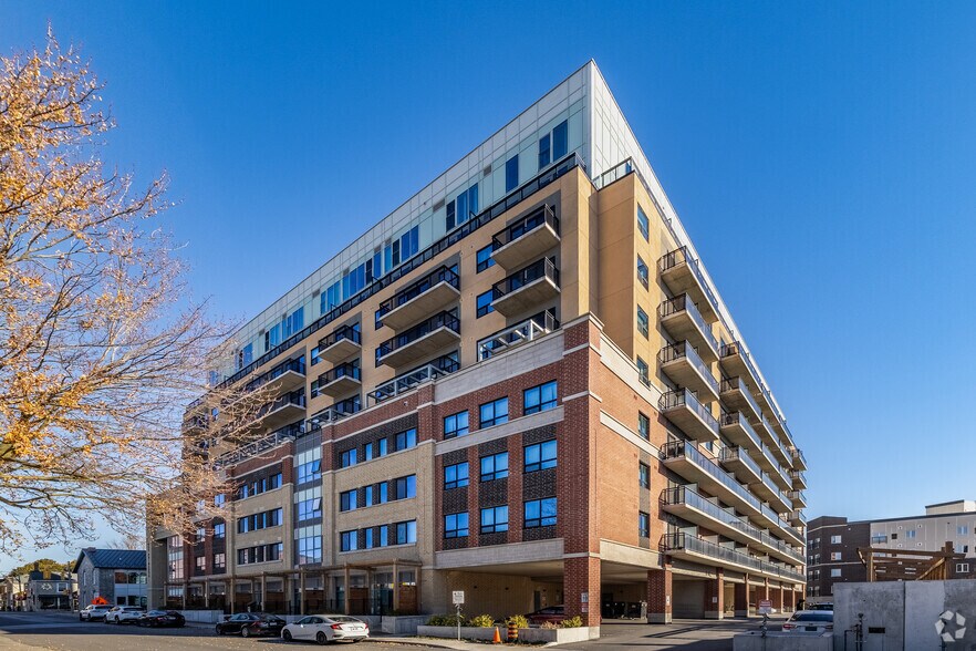 652 Princess St, Kingston, ON à louer - Photo de l’immeuble – Image 3 sur 20