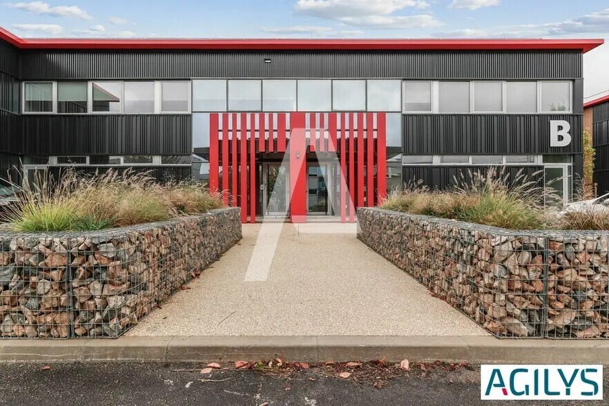 Industriel/Logistique dans Bonneuil-sur-Marne à louer - Photo de l’immeuble – Image 2 sur 8