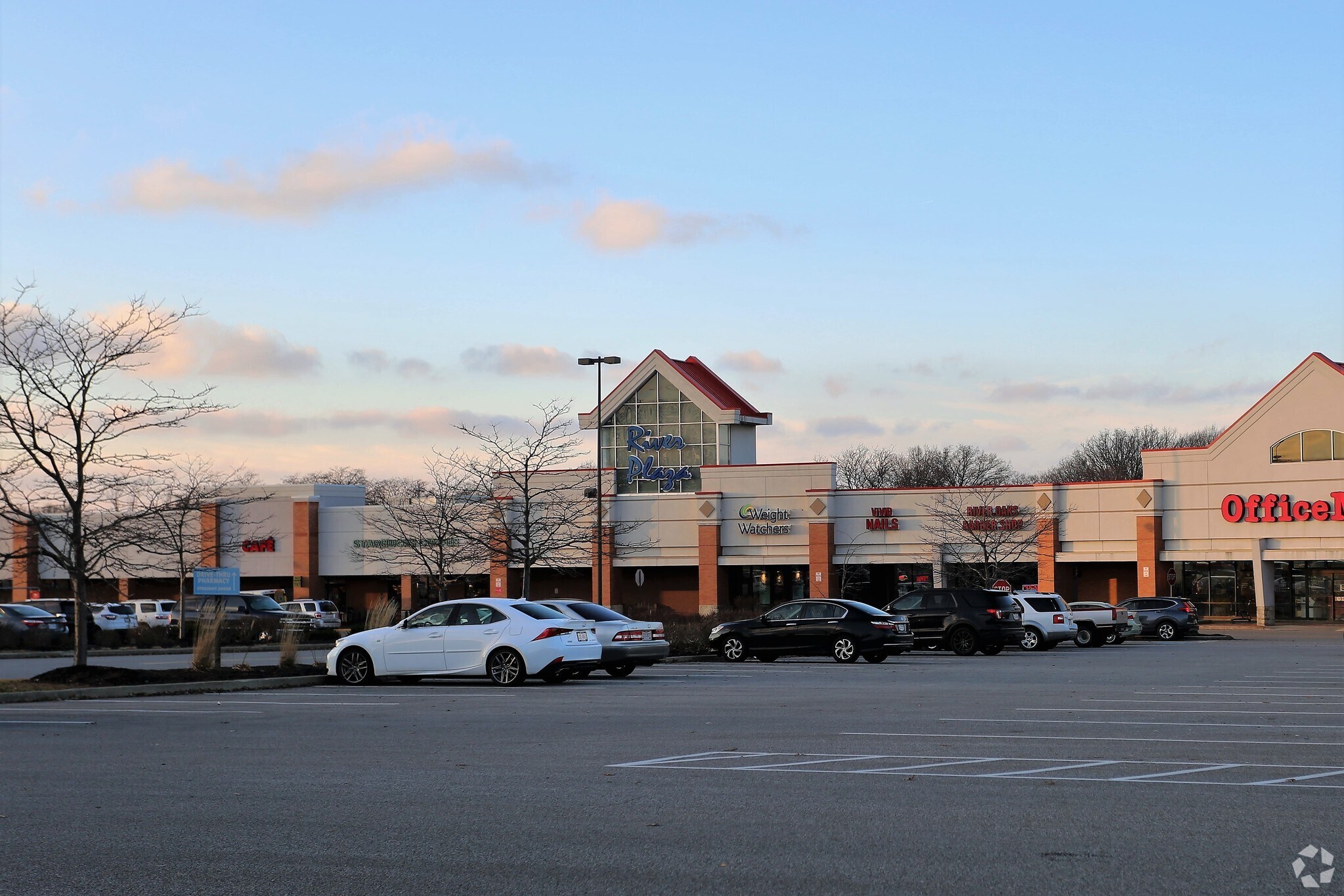 21810-22160 Center Ridge Rd, Rocky River, OH à louer Photo principale– Image 1 sur 11