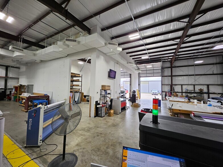 12724 Cypress Valley Rd, Cypress, TX à louer - Photo de l’immeuble – Image 3 sur 27
