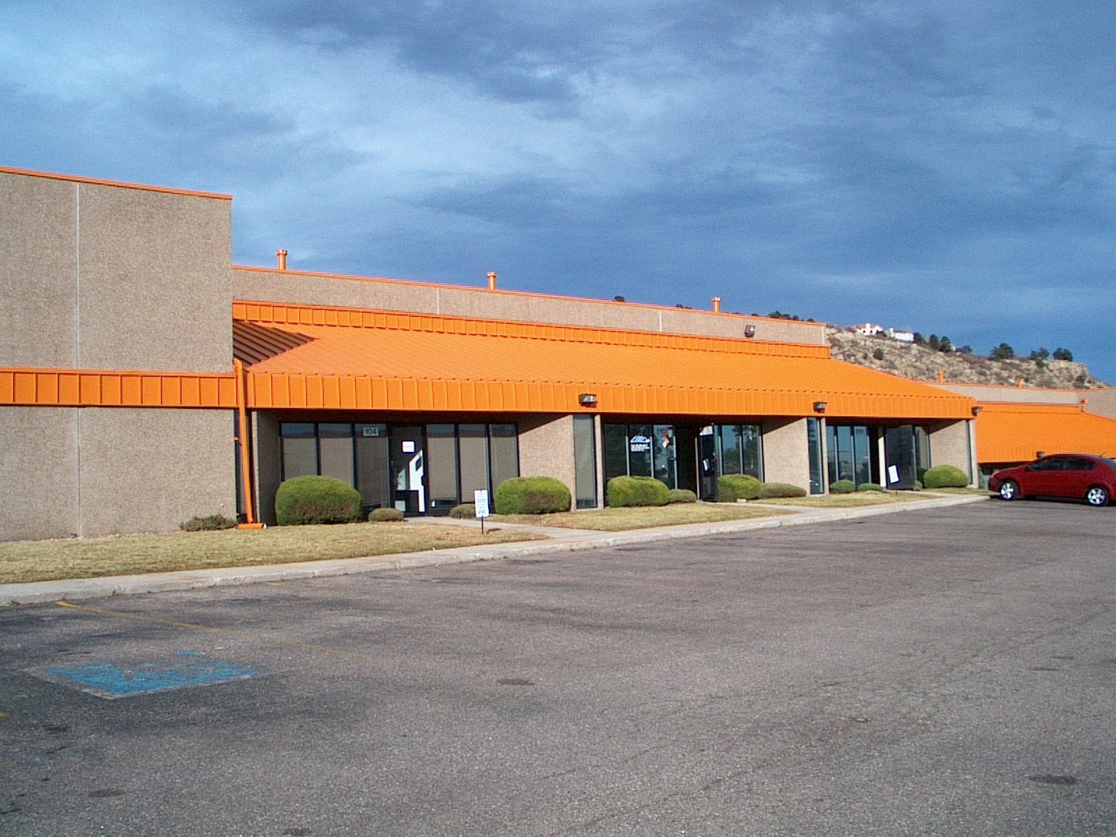 4740 Forge Rd, Colorado Springs, CO à louer Photo de l’immeuble– Image 1 sur 1