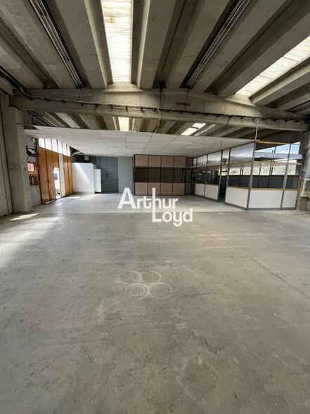 Local d’activités dans Antibes à louer - Photo intérieure – Image 2 sur 5