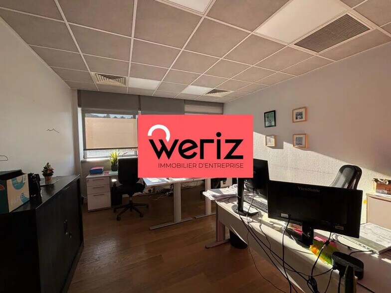 Bureau dans Aubagne à louer - Photo de l’immeuble – Image 3 sur 11