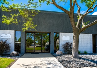 5201-5227 W 73rd St, Edina, MN à louer Photo intérieure– Image 1 sur 6