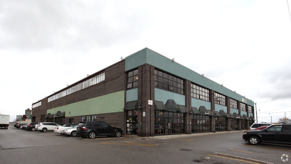 2770-2782 Dufferin St, Toronto, ON à louer - Photo de l’immeuble – Image 2 sur 5