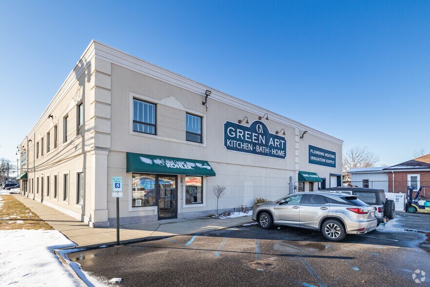17 E Jericho Tpke, Huntington Station, NY à louer - Photo principale – Image 3 sur 6