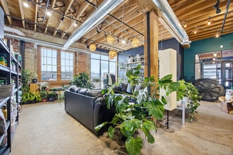 64 4th St N, Fargo, ND à vendre Photo intérieure– Image 1 sur 14