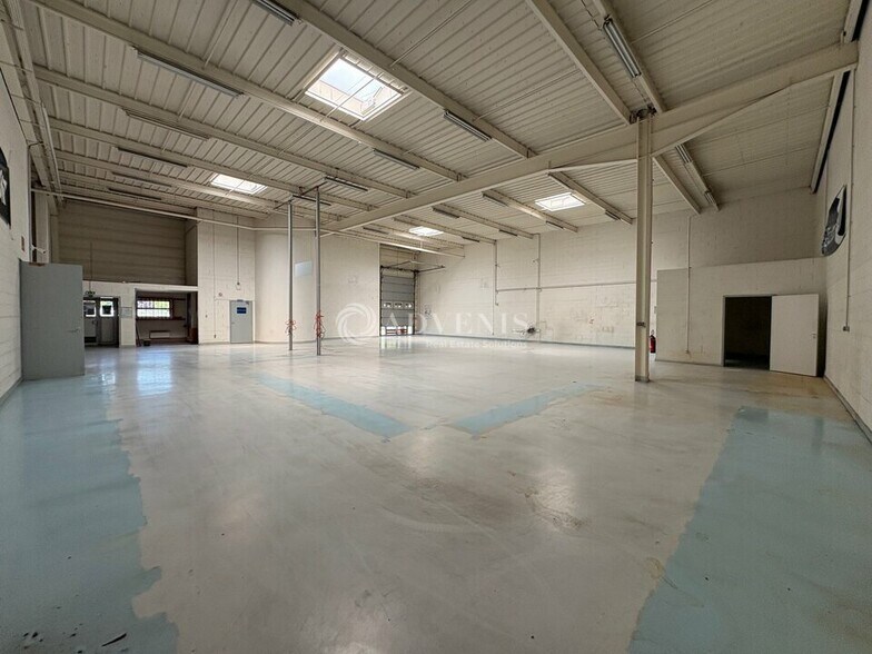Local d’activités dans Souffelweyersheim à louer - Photo de l’immeuble – Image 1 sur 11