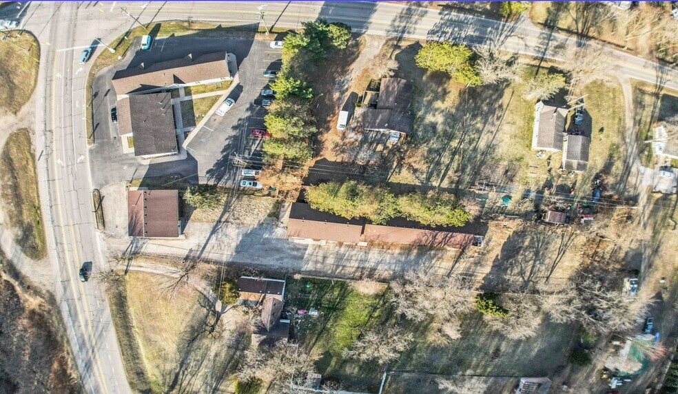 2513-2517 Imlay City Rd Portfolio portefeuille de 4 biens à vendre sur LoopNet.fr - Photo principale – Image 3 sur 15