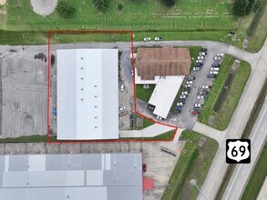 3190 Hwy 69 N, Nederland, TX à louer Photo intérieure– Image 2 sur 7