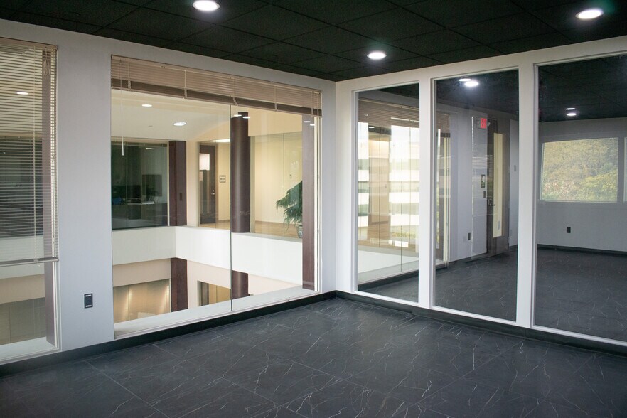 2000 Corporate Dr, Wexford, PA à louer - Photo de l’immeuble – Image 2 sur 8