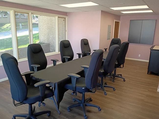 Plus de détails pour 110 S 6th St, Sac City, IA - Coworking à louer