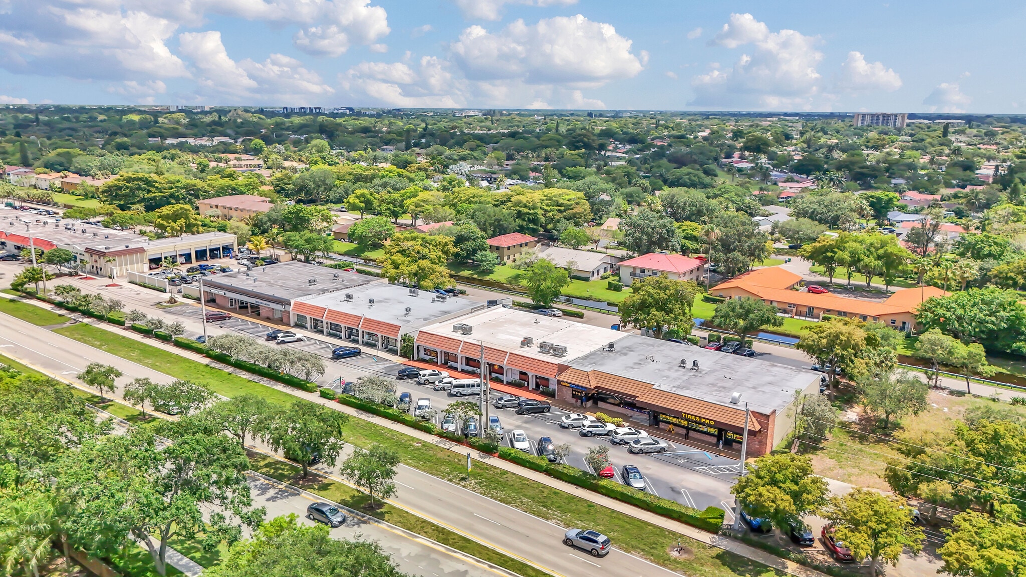 10910-10920 Wiles Rd, Coral Springs, FL à louer Photo intérieure– Image 1 sur 10