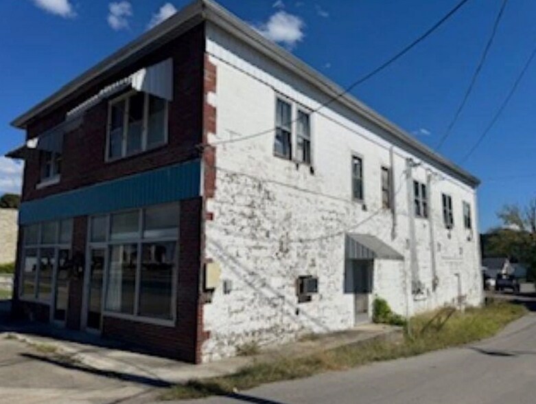 116 N Main St, Burkesville, KY à vendre - Photo de l’immeuble – Image 3 sur 4
