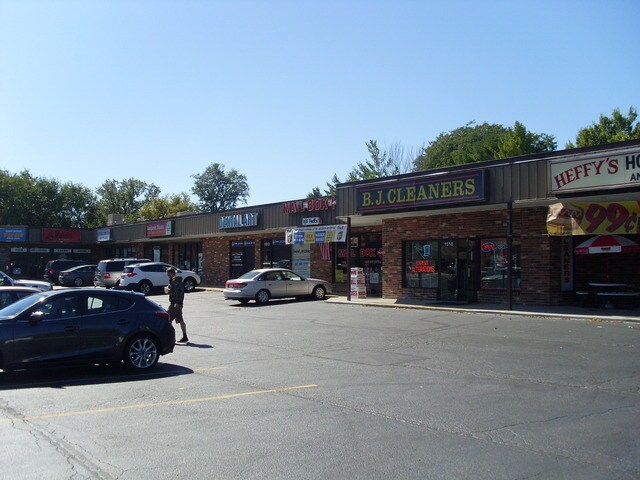 1500-1522 N Elmhurst Rd, Mount Prospect, IL à louer Photo de l’immeuble– Image 1 sur 2