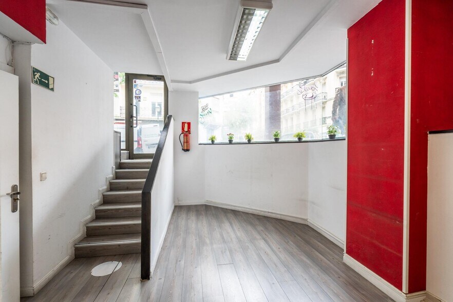 Immeuble residentiel dans Madrid, Madrid à vendre - Photo intérieure – Image 2 sur 8