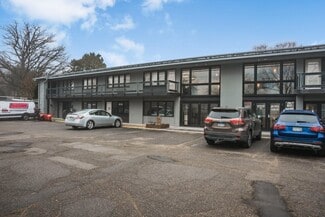Plus de détails pour 810 N Lilac Dr, Golden Valley, MN - Bureau à vendre