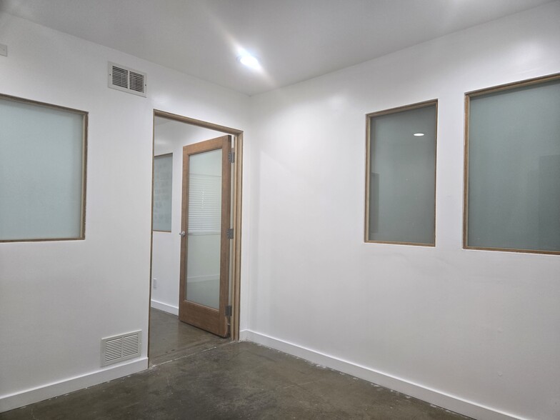 8737 Venice Blvd, Los Angeles, CA à louer - Photo intérieure – Image 3 sur 8