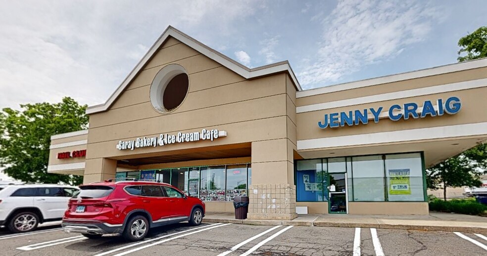 80-96 Boston Post Rd, Orange, CT à louer - Photo de l’immeuble – Image 3 sur 6