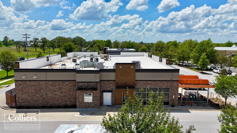 1210 J.T.L Parkway, Springdale, AR à louer - Photo de l’immeuble – Image 3 sur 7
