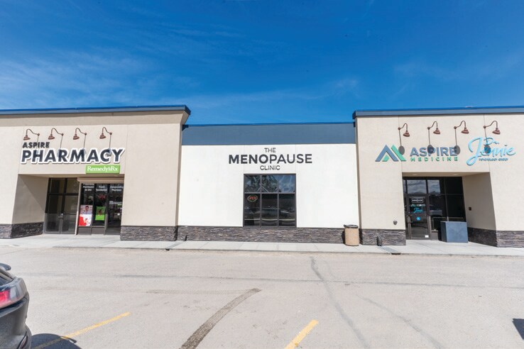 2810 Bremner Ave, Red Deer, AB à vendre Photo de l’immeuble– Image 1 sur 22