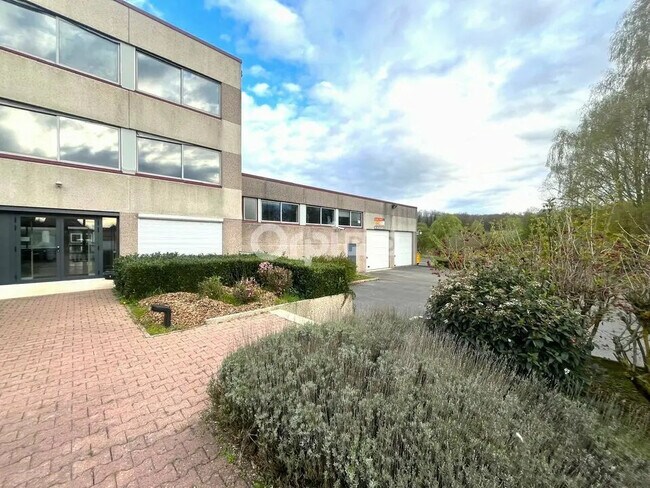 Plus de détails pour Bureau à louer