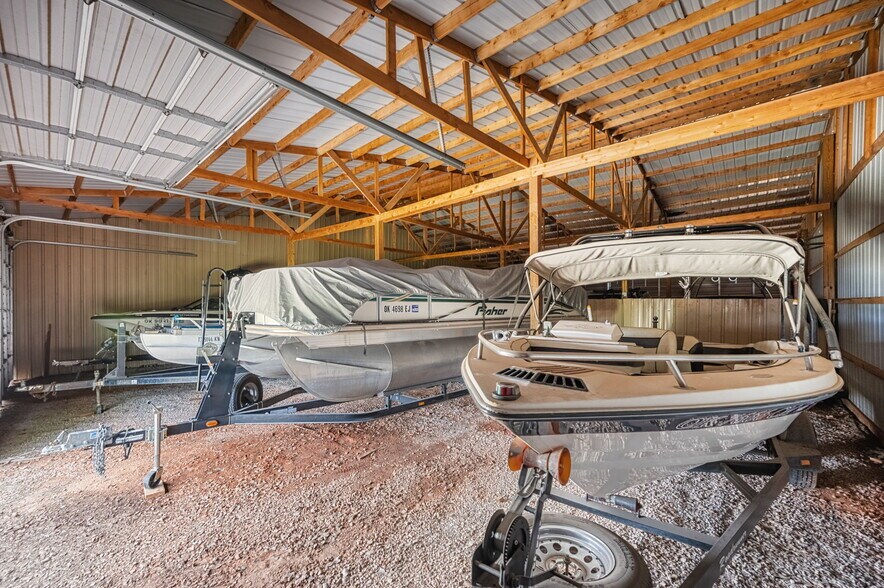 10277 N 2130 Rd, Foss, OK à vendre - Photo intérieure – Image 2 sur 85