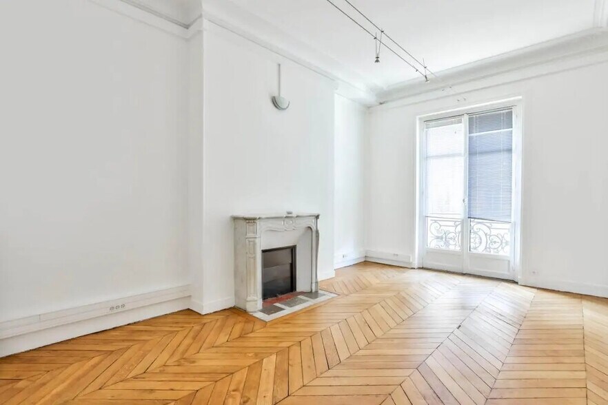 Bureau dans Paris à louer - Photo de l’immeuble – Image 2 sur 9