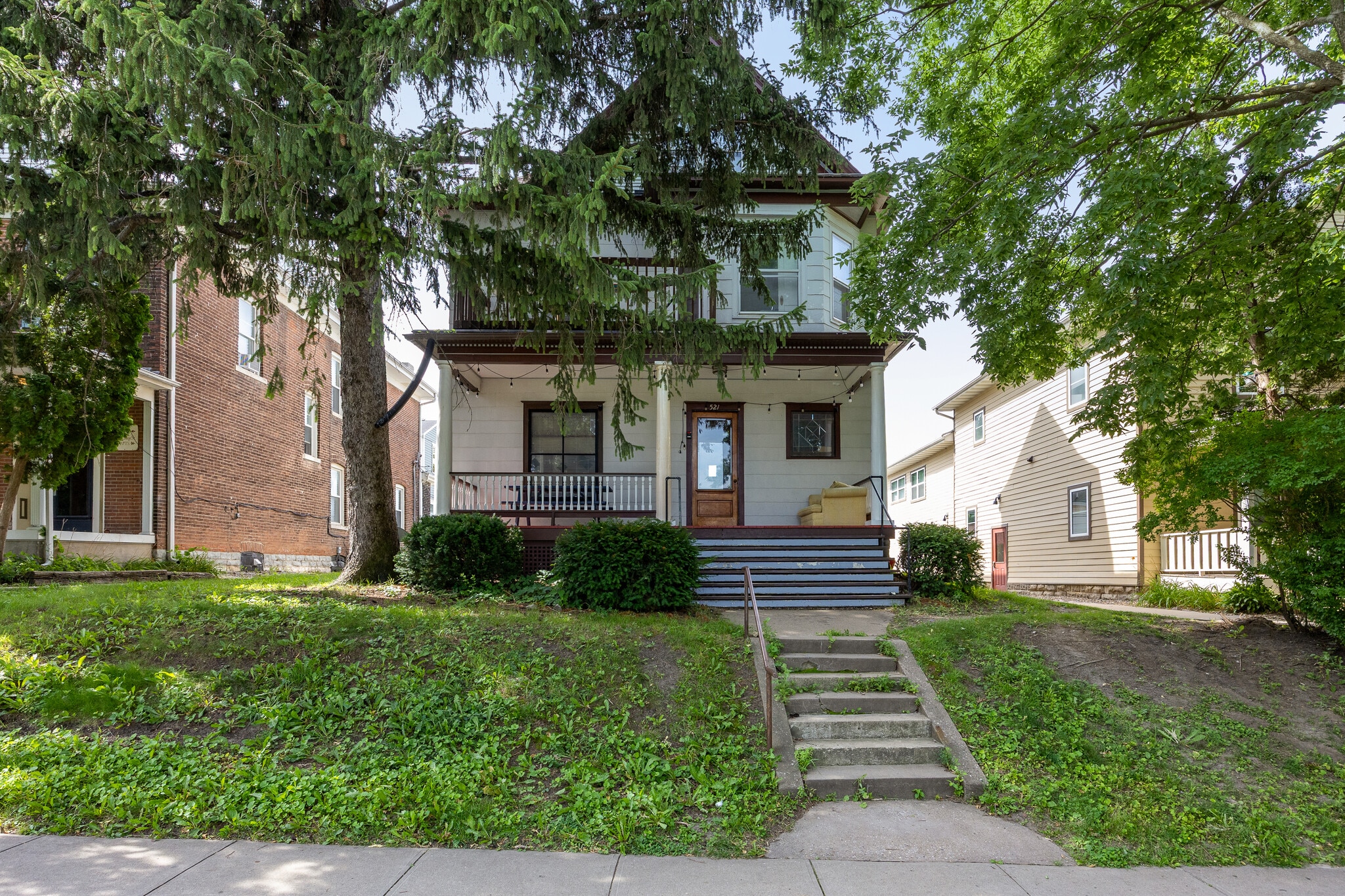 521 E College St, Iowa City, IA à vendre Photo principale– Image 1 sur 6