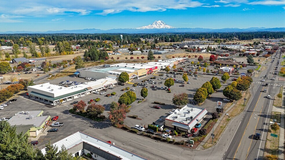 Nisqually Plaza portefeuille de 7 biens à vendre sur LoopNet.fr - Photo de l’immeuble – Image 3 sur 4