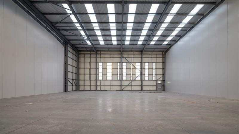 White Hart Ln, Londres à louer - Photo de l’immeuble – Image 3 sur 14